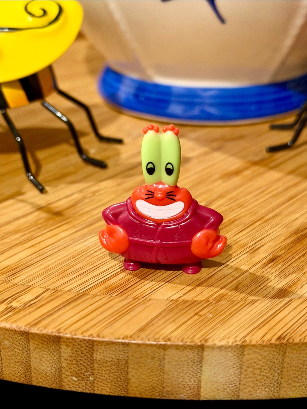 SpongeBob Little Bites Sorpresa Mr Crabs  Figure